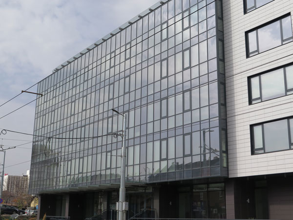 Chehplast-stroiteli-1