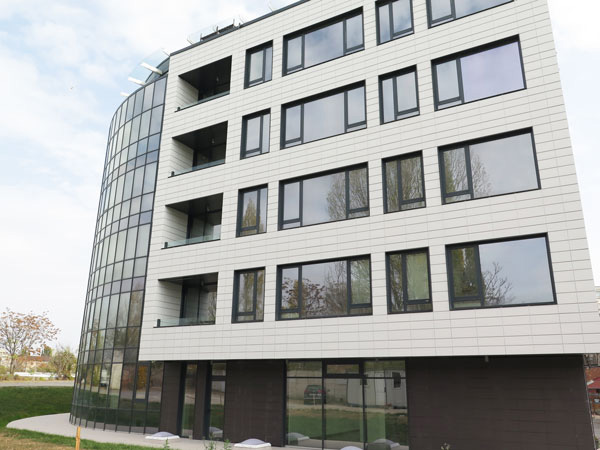 Chehplast-stroiteli-4