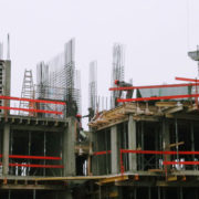 Строителството бележи ръст от 2.6% през май строителство